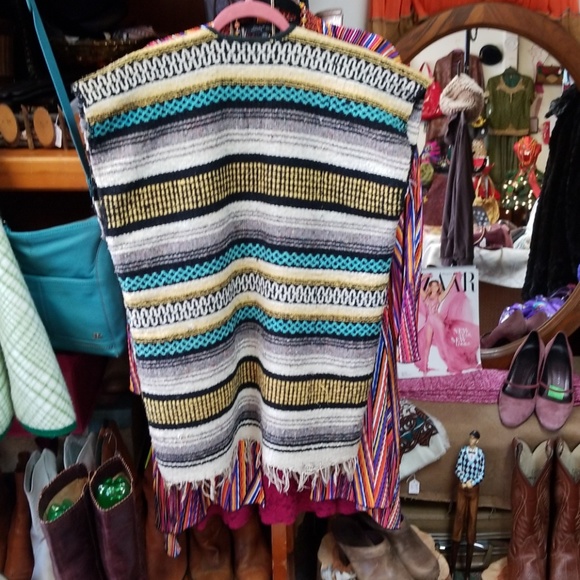 Ethnic Vest - Picture 2 of 4